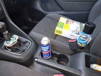 sprej na čištění klimatizace