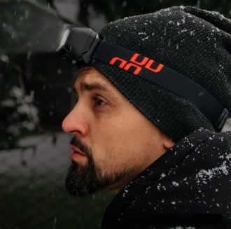 Čelovka univerzální LED 1800 mAh s pohybovým senzorem