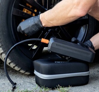 Startovací zdroj 4v1 12V 12Ah 1600A