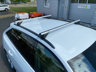 Příčný nosník se zámkem hliníkový ROOF RACK IN 1, 120cm, nosnost 90kg SIXTOL