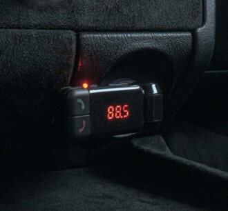 Bluetooth/FM modulátor bezdrátový, 12/24V, 2x USB